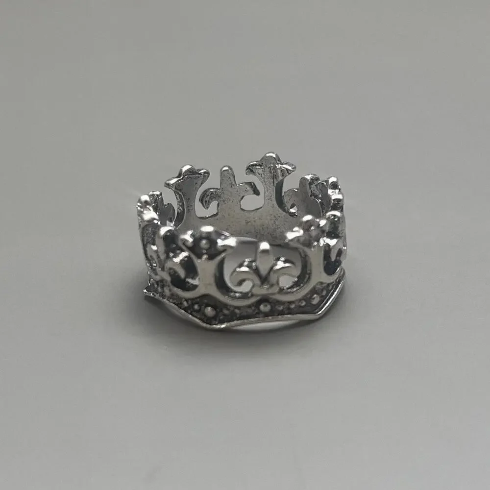 Vintage Silver Gothic Crown Ring – Size 8, Unisex, Brand New